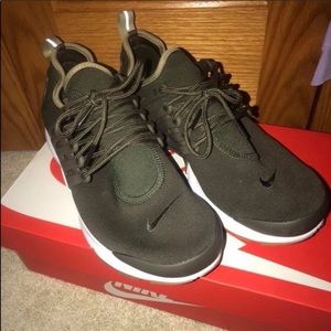 Brand new Nike air prestos. Still in box